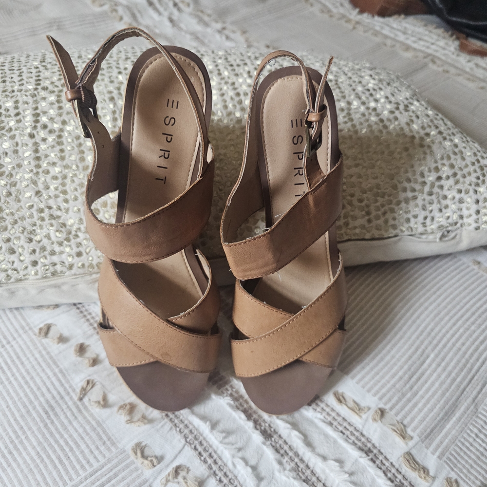 Esprit Tan Sandals with Ankle Strap and Flat Sole